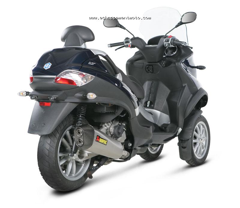 ECHAPPEMENT PIAGGIO MP3 400 AKRAPOVIC 2